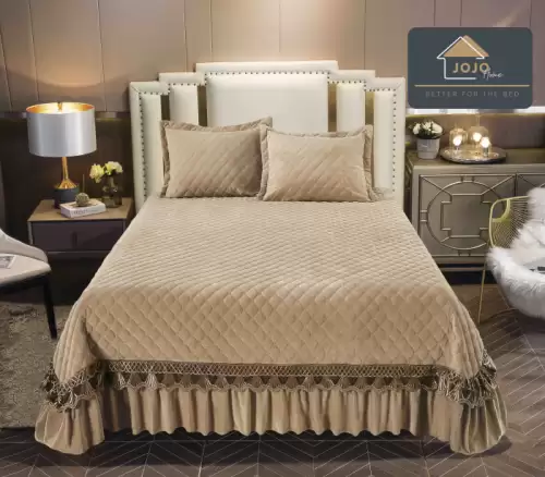 Cuvertura Pat 2 Persoane Catifea de Lux , Set 3 Piese Elegante