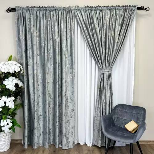 Draperie Catifea Asama cu insertii aurii, 140cm latime x 260cm inaltime, cu TIV LAT, Gri deschis - V24