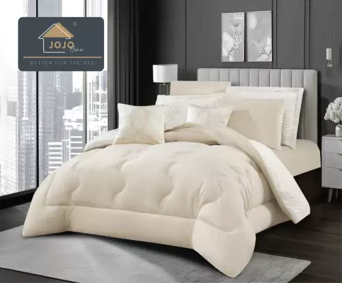 Lenjerie de pat cu Pilota Inclusa, Jojo Home, Cearceaf cu Elastic, 6 Piese, Blana de Iepure Artificiala si Catifea, Crem Latte