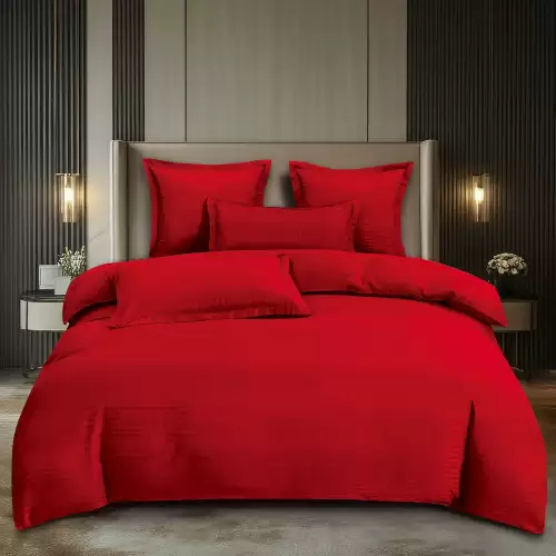 Lenjerie HoReCa, pat dublu, Damasc Finetat Deluxe cu Elastic, 6 piese, Pucioasa, Rosu