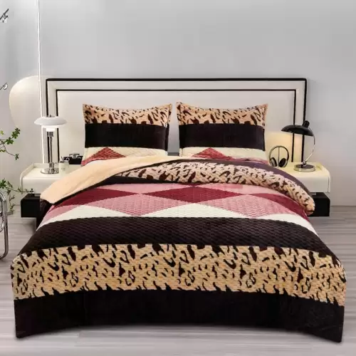 Lenjerie pat dublu, Super Pufoasa COCOLINO Creponata, 4 piese, Bej, Maro, Rosu, Forme Geometrice, Animal Print