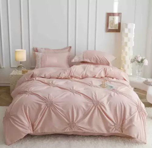 Set Lenjerie Pat Dublu 6 Piese din Bumbac Soft Touch , Pliuri Brodate cu Inimioare