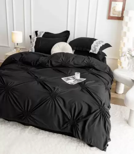 Set Lenjerie Pat Dublu 6 Piese din Bumbac Soft Touch , Pliuri Brodate cu Inimioare