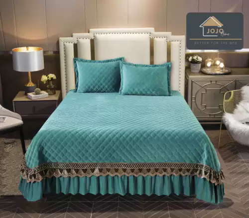 Cuvertura Pat 2 Persoane Catifea de Lux ,   Set 3 Piese Elegante