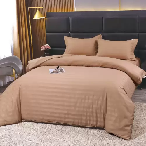 Lenjerie HoReCa, pat dublu, Damasc Finetat Deluxe cu Elastic, 4 piese, Cafeniu