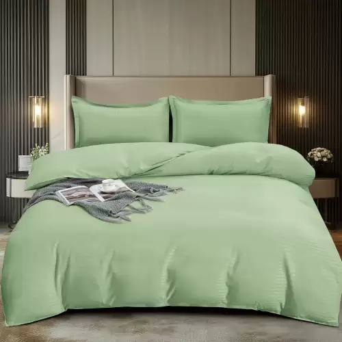 Lenjerie HoReCa, pat dublu, Damasc Finetat Deluxe cu Elastic, 4 piese, Pucioasa, Verde deschis