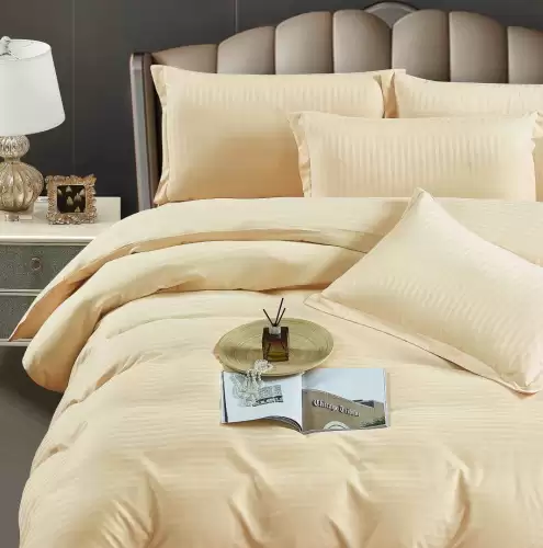 Lenjerie HoReCa, pat dublu, Damasc Finetat Deluxe cu Elastic, 6 piese, Jojo Home, Crem