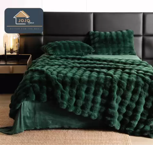 Lenjerie Pat Dublu 6 Piese, Super Pufoasa, din Blanita Artificiala de Iepure