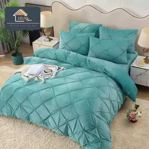 Lenjerie pat dublu, Catifea Deluxe, cu pliuri brodate, 4 piese, Jojo Home, Aqua