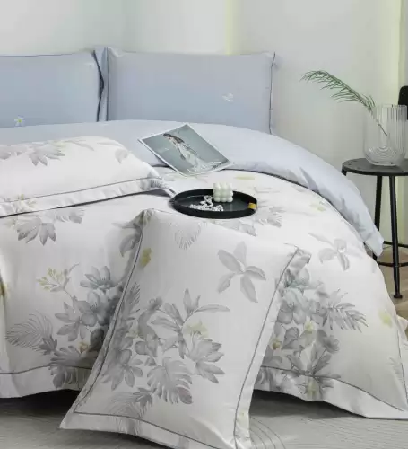 Lenjerie pat dublu, FINET DeLuxe, 6 piese, cu ELASTIC, Jojo Home, Cutie Eleganta, Bleu, Flori