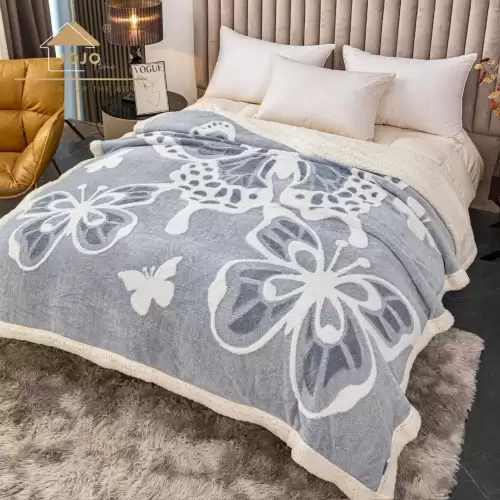 Patura CoCoLiNo cu blanita, 200x230cm, Jojo Home, Gri deschis, Alb, Fluture