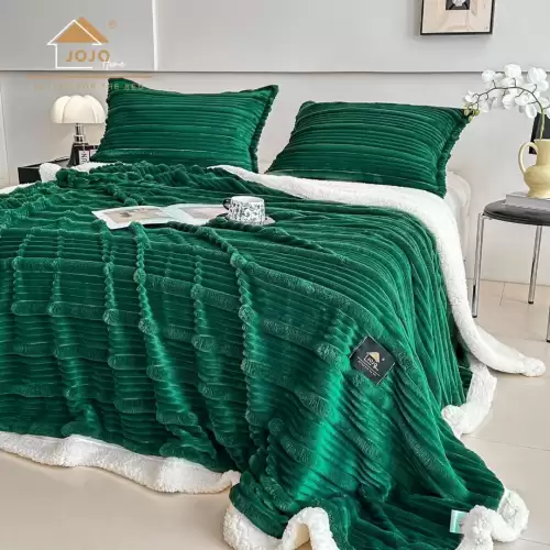 Patura CoCoLiNo cu blanita Sherpa, 200x230cm, cu Fermoar, cu 2 fete de perna 50x70cm, Jojo Home, Dungi, Verde Smarald