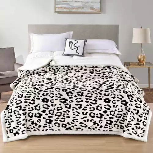 Patura Cocolino Groasa, cu Blanita Sherpa Alba, 200x230 cm, Leopard, Alb