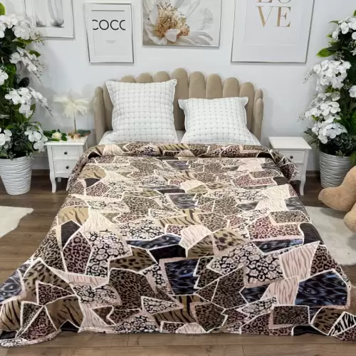 Patura pufoasa cocolino 200x230cm, 240g/mp, Bej, Maro, Animal Print, Forme Geometrice