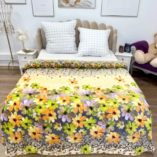 Patura pufoasa cocolino 200x230cm, 240g/mp, Crem, Floricele Verzi