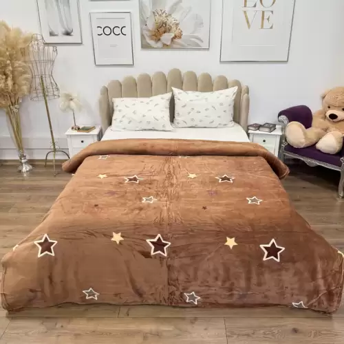 Patura Super Soft Cocolino, 200x230 cm – Rasfat absolut in zilele reci, Maro, stelute