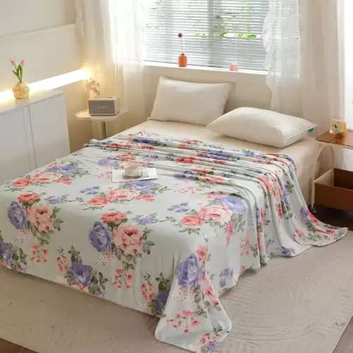 Patura Super Soft Cocolino, 200x230 cm – Rasfat absolut in zilele reci, Verzui, flori