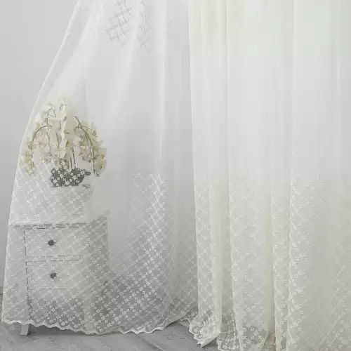 Perdea Cicek din Tulle cu Broderie, Ivoire, 140cm latime x 260cm inaltime, cu rejansa pt bara