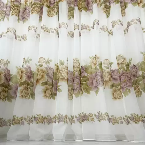 Perdea din Voal imprimat, Alb cu flori de toamna, 140cm latime x 260cm inaltime, cu rejansa pt bara