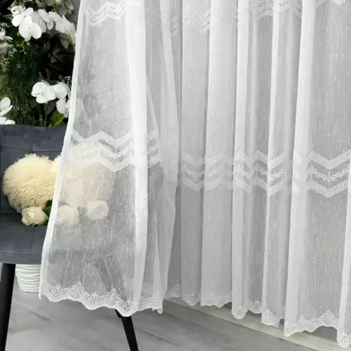 Perdea Ioana din IN Brodat, Ivoire, 100cm latime x 260cm inaltime, cu rejansa pt bara