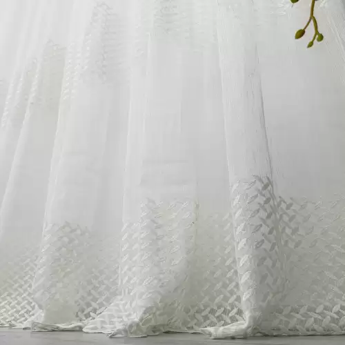 Perdea Teresa din Tulle cu Broderie, model elegant, Ivoire, 140cm latime x 260cm inaltime, cu rejansa pt bara