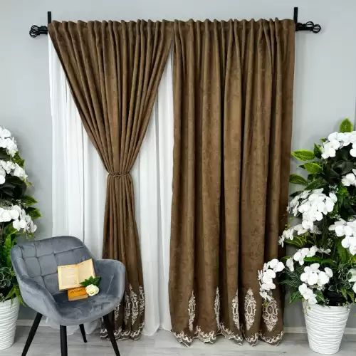 Set 2 Draperii Blackout 80%, din Catifea cu Broderie, 140cm latime x 260cm inaltime, cu TIV LAT, Elite V3, Maro