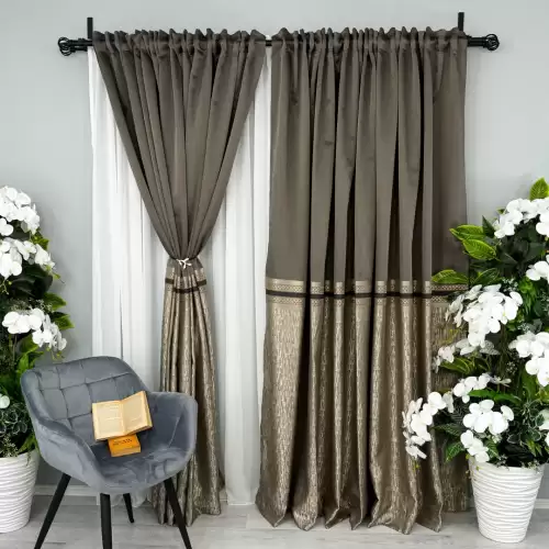 Set 2 Draperii Simplicity, Satinata, Texturata, Maro, 140cm latime x 260cm inaltime, cu tiv lat pt bara