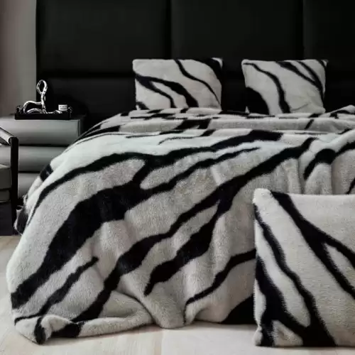 Set de Lux Din Blana Artificiala de Nurca, Cu Fermoar, Hipoalergenic, Patura + 2 Fete de Perna - Gri Negru