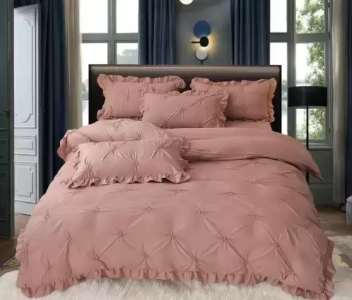 Set Lenjerie Pat Dublu, 4 Piese, cu Pliuri si Volanase