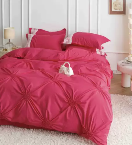 Set Lenjerie Pat Dublu 6 Piese din Bumbac Soft Touch ,   Pliuri Brodate cu Inimioare