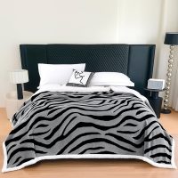 Patura Cocolino Groasa cu Blanita Sherpa, 200x230 cm, Zebra, Gri Albastrui